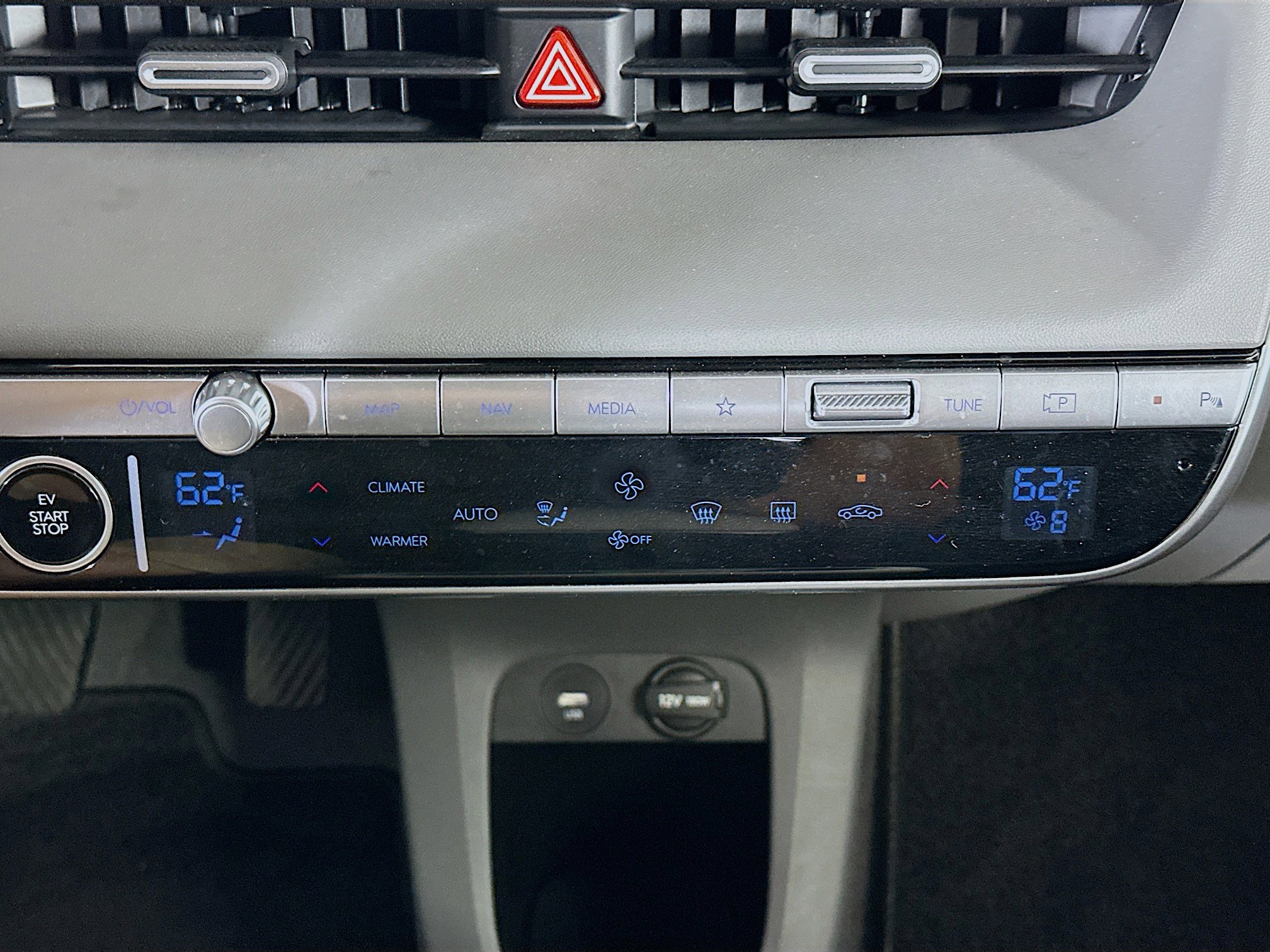 Used 2024 Hyundai Ioniq 5 SE RWD image 24
