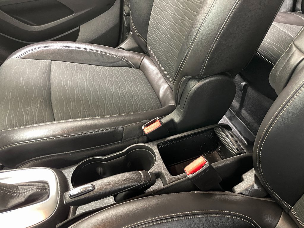 Used 2015 Buick Encore AWD image 29