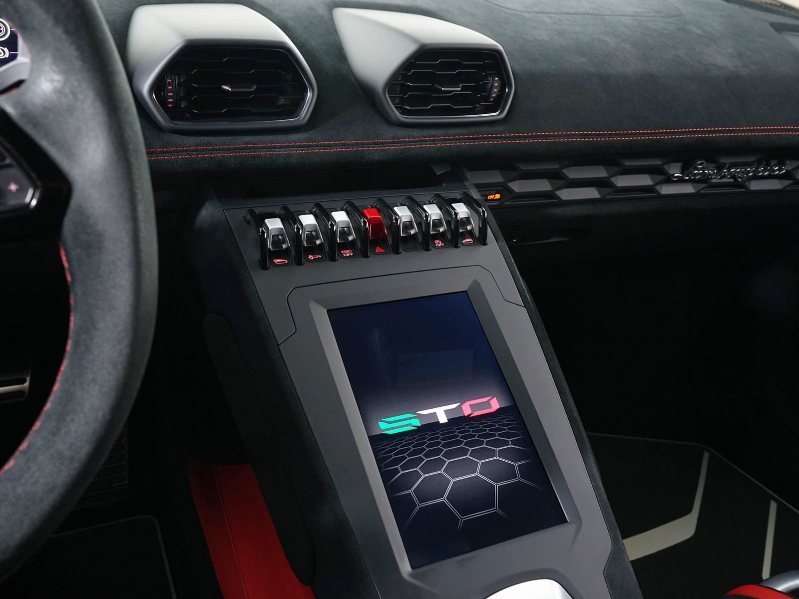 Used 2022 Lamborghini Huracan STO RWD image 25