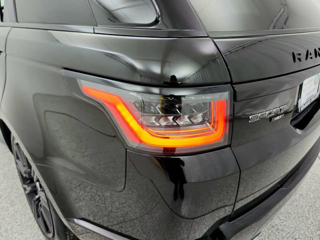 Used 2020 Land Rover Range Rover Sport HST image 29
