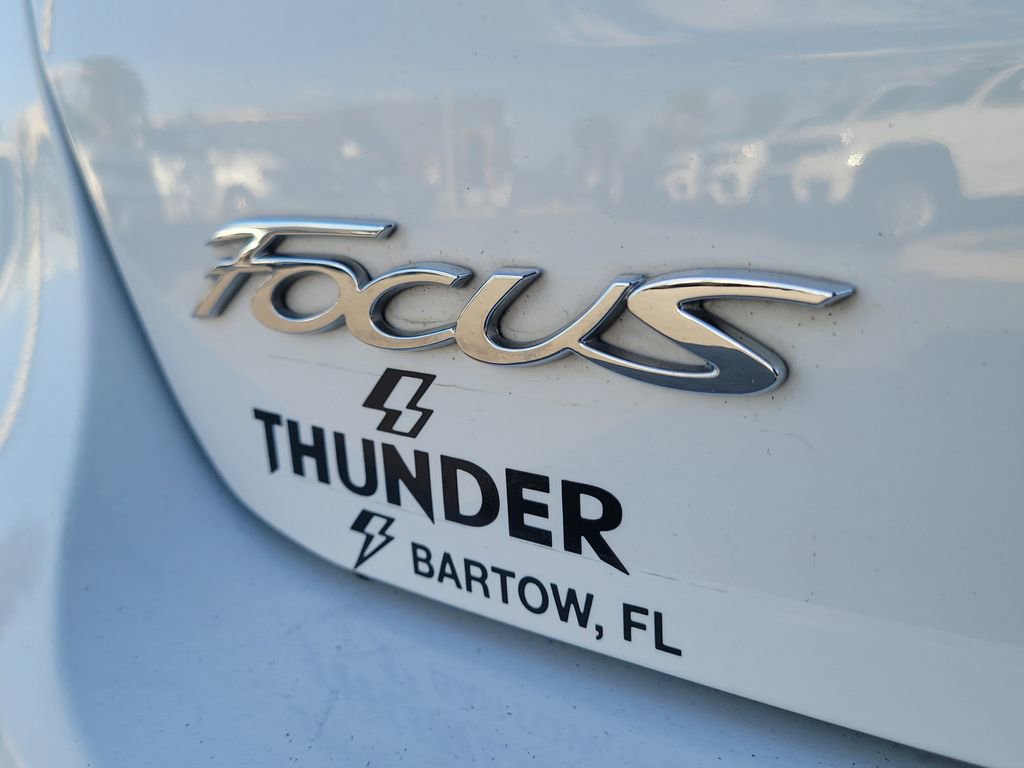 Used 2017 Ford Focus SE image 6