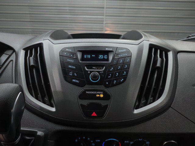 Used 2019 Ford Transit 250 130 Medium Roof RWD image 23