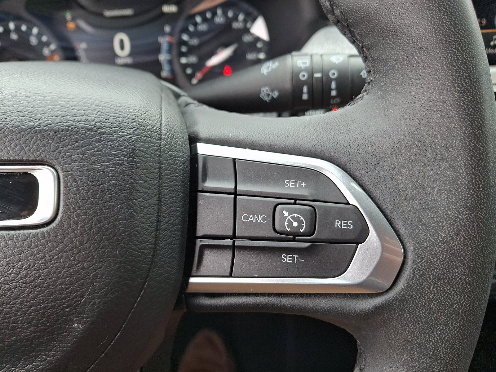 Used 2023 Jeep Compass Latitude w/ Convenience Group AWD/4WD image 22