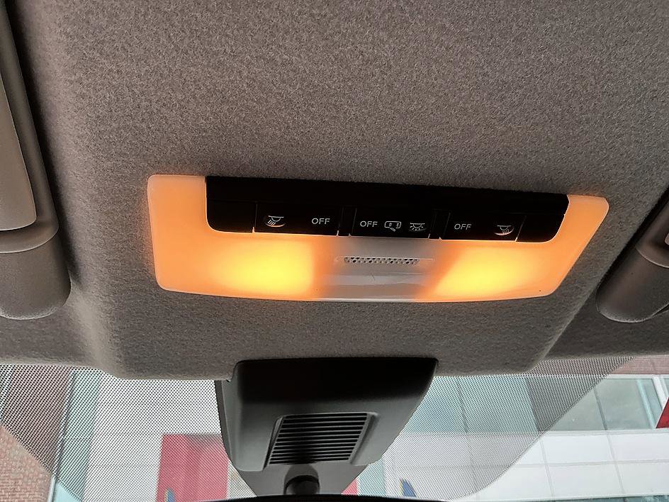 Certified 2023 Nissan Kicks SV FWD image 21