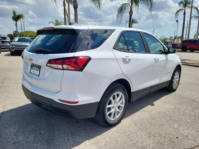 Certified 2022 Chevrolet Equinox LS FWD image 4
