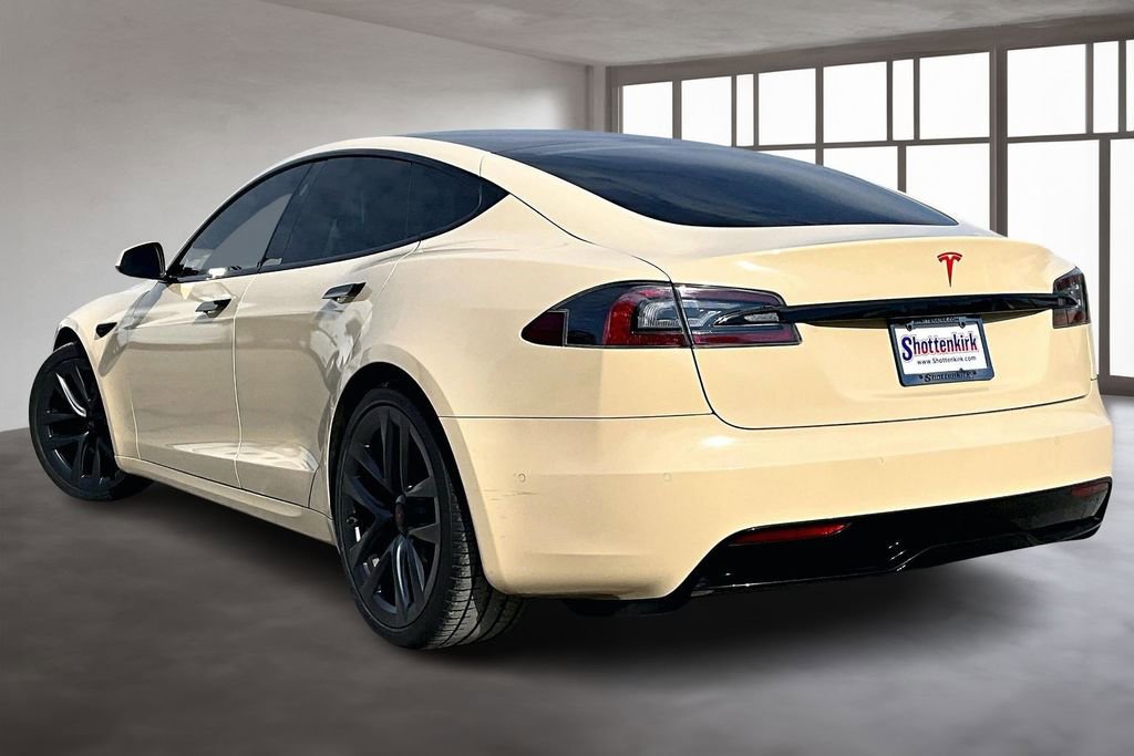 Used 2022 Tesla Model S image 4
