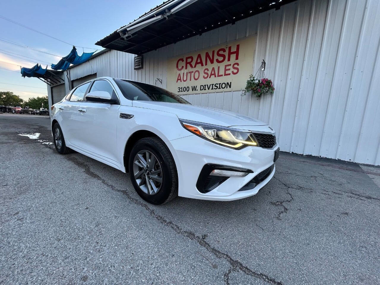 Used 2019 Kia Optima LX image 2