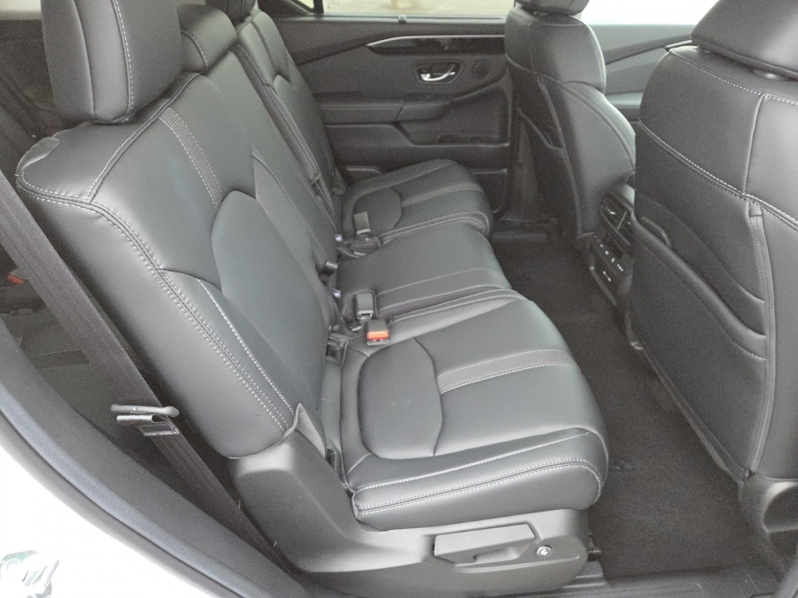 Used 2025 Honda Pilot EX-L image 21