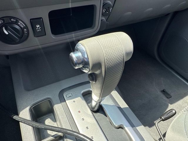 Used 2019 Nissan Frontier SV image 25