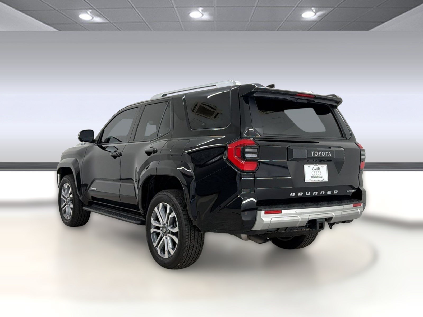 Used 2025 Toyota 4Runner Limited AWD/4WD image 3