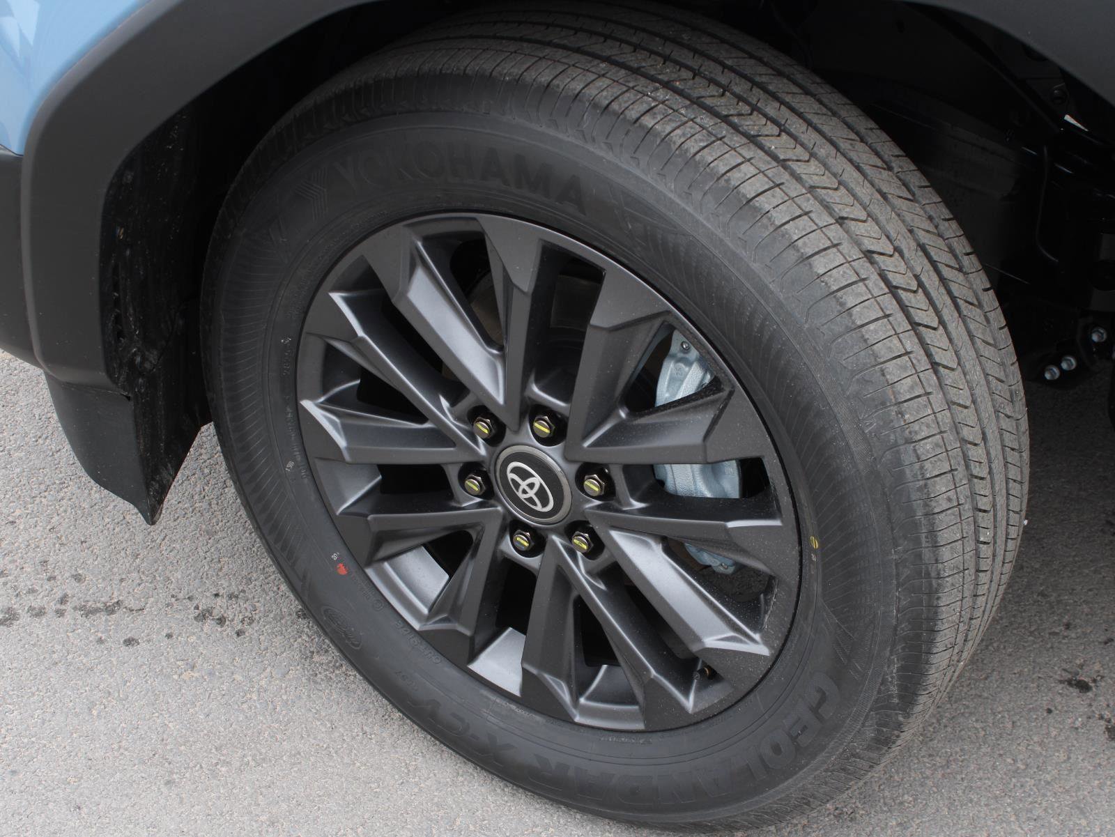 New 2026 Toyota Land Cruiser Base image 9