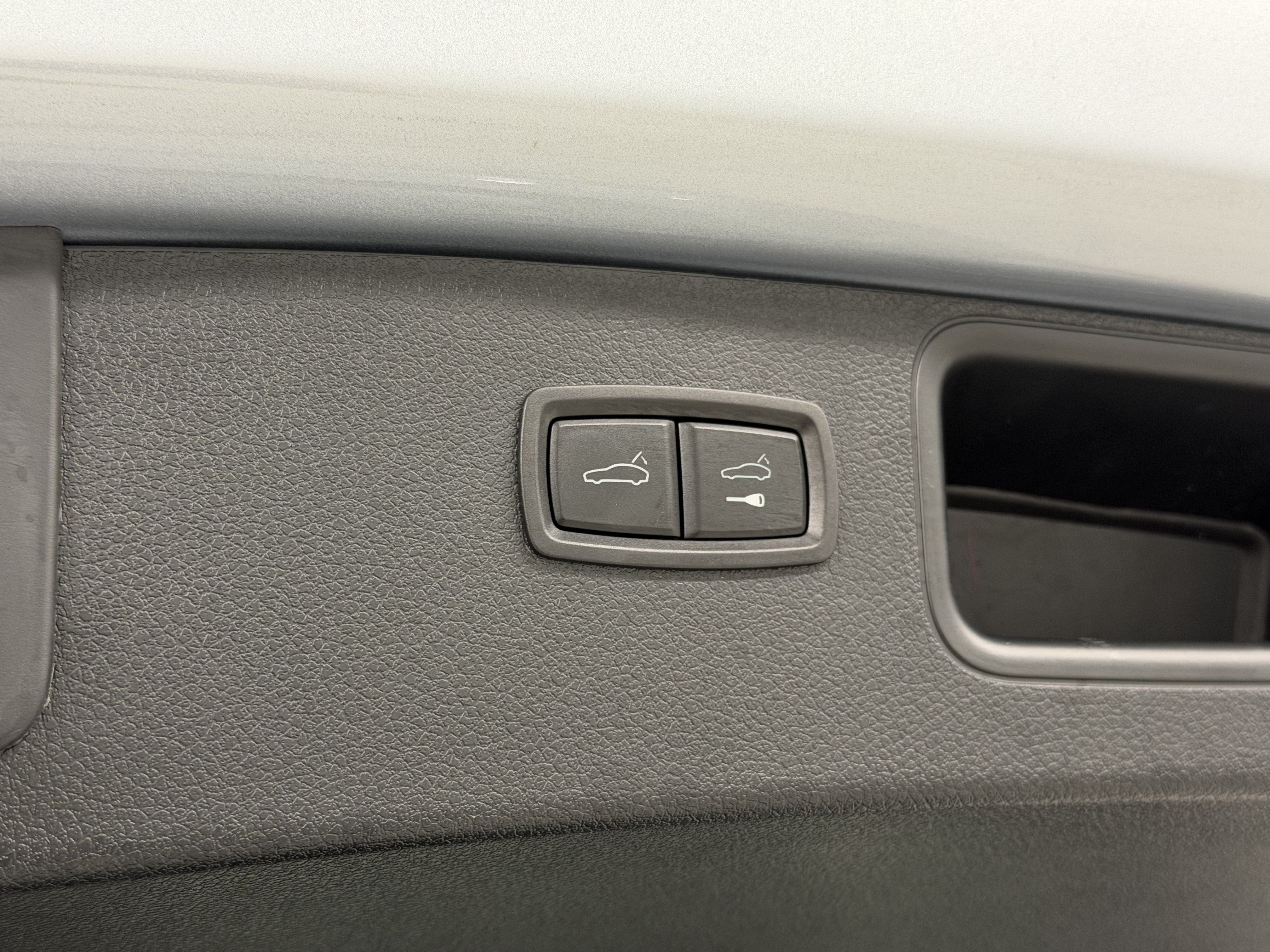 Certified 2021 Porsche Macan AWD/4WD image 60