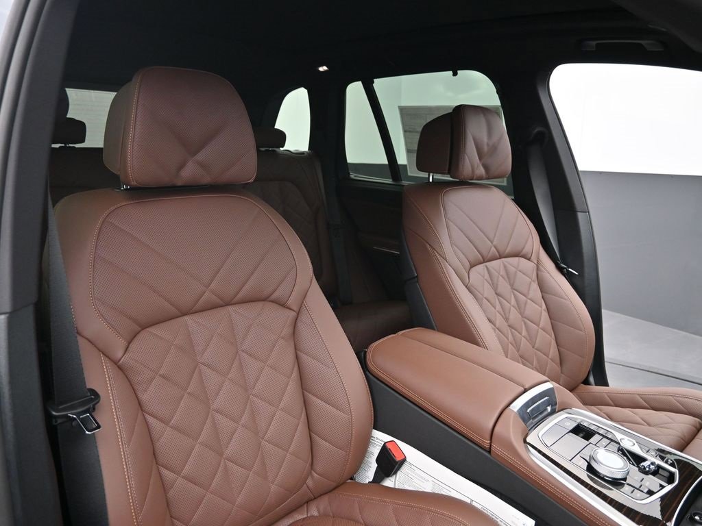 New 2026 BMW X5 M60i w/ Executive Package image 22