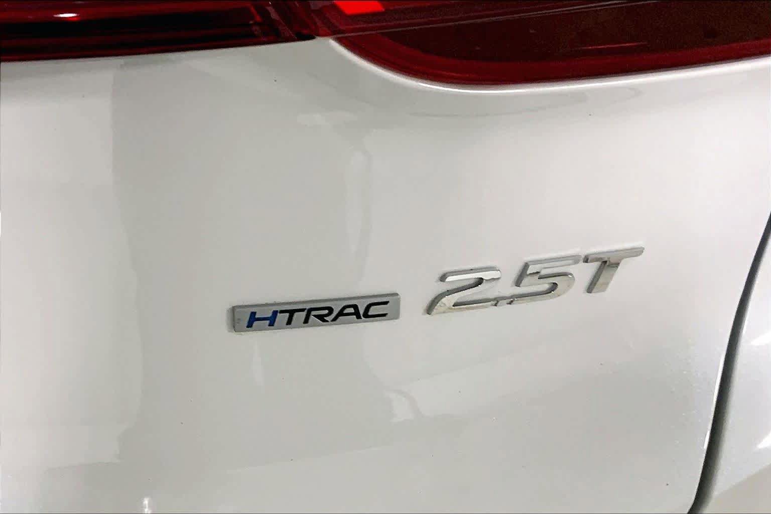 Used 2022 Hyundai Santa Fe Limited w/ Cargo Package AWD/4WD image 9