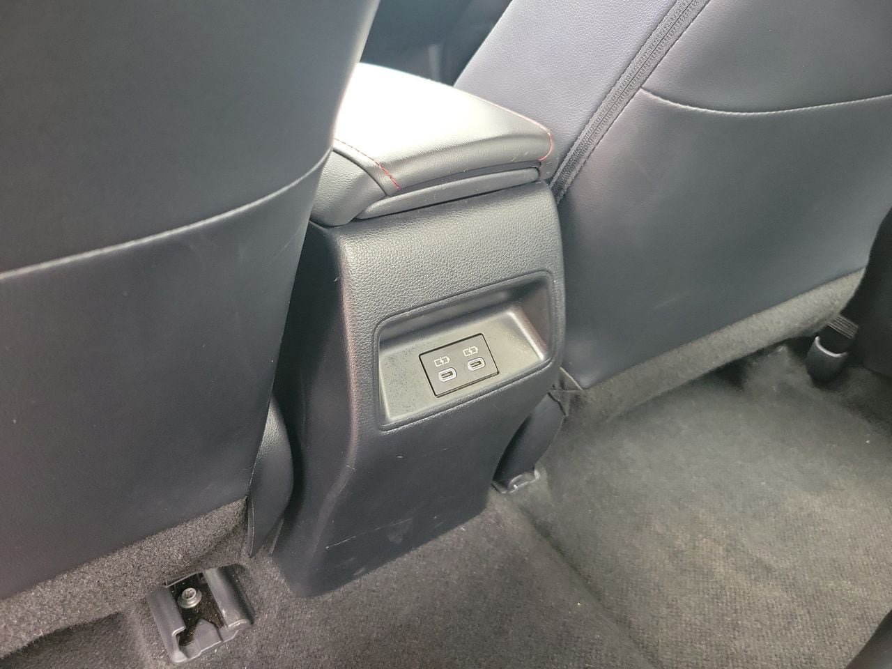 Used 2023 Toyota Corolla XSE FWD image 11
