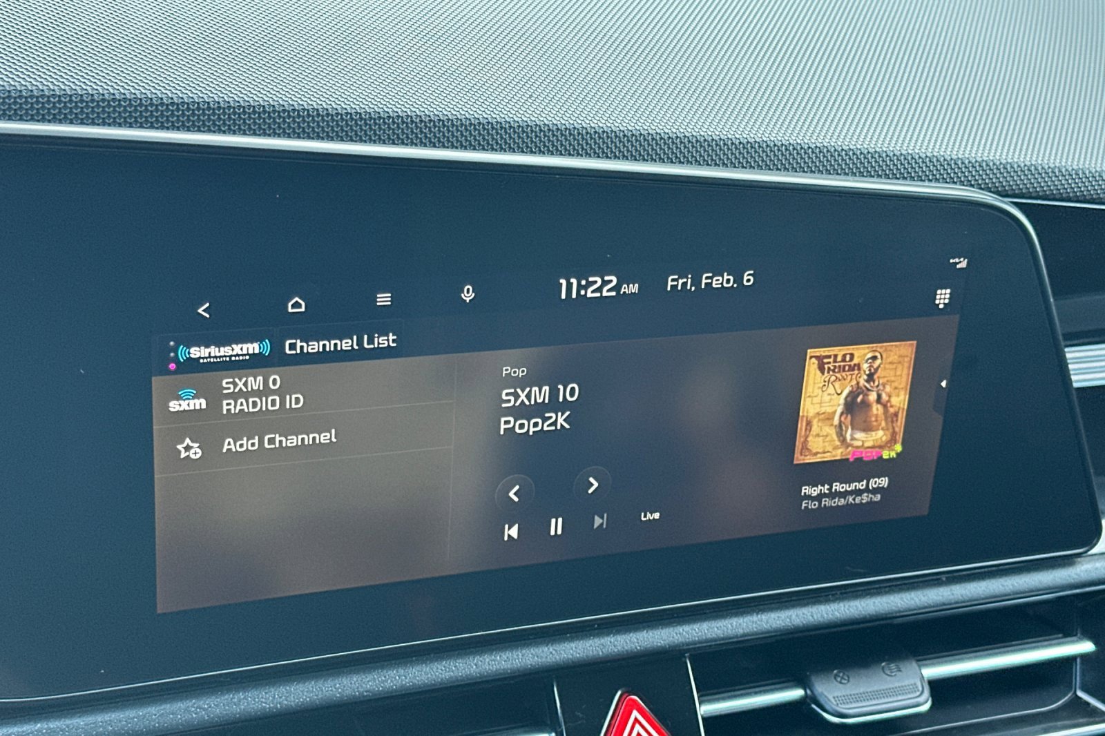 Used 2024 Kia Niro SX image 18