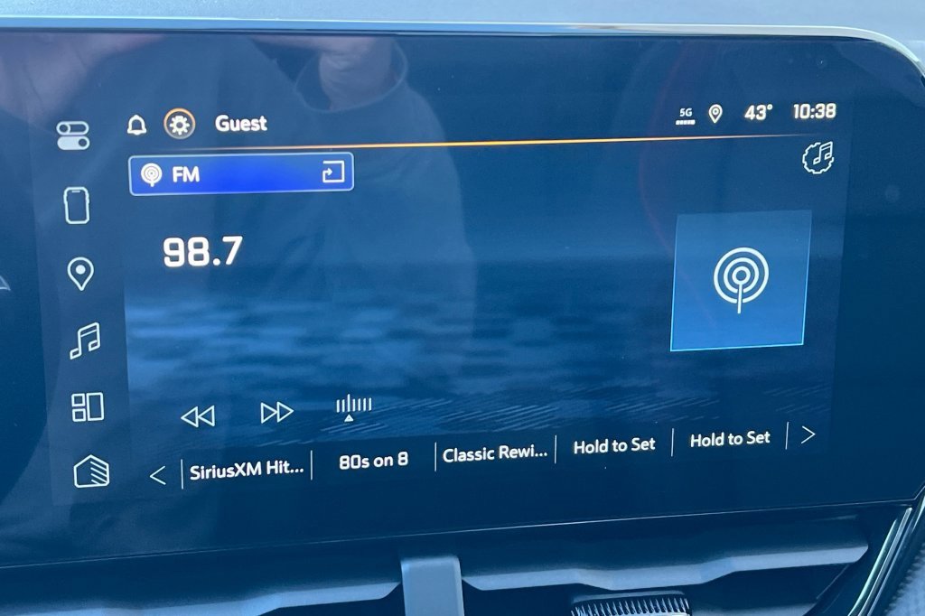 New 2026 Chevrolet Equinox RS image 15