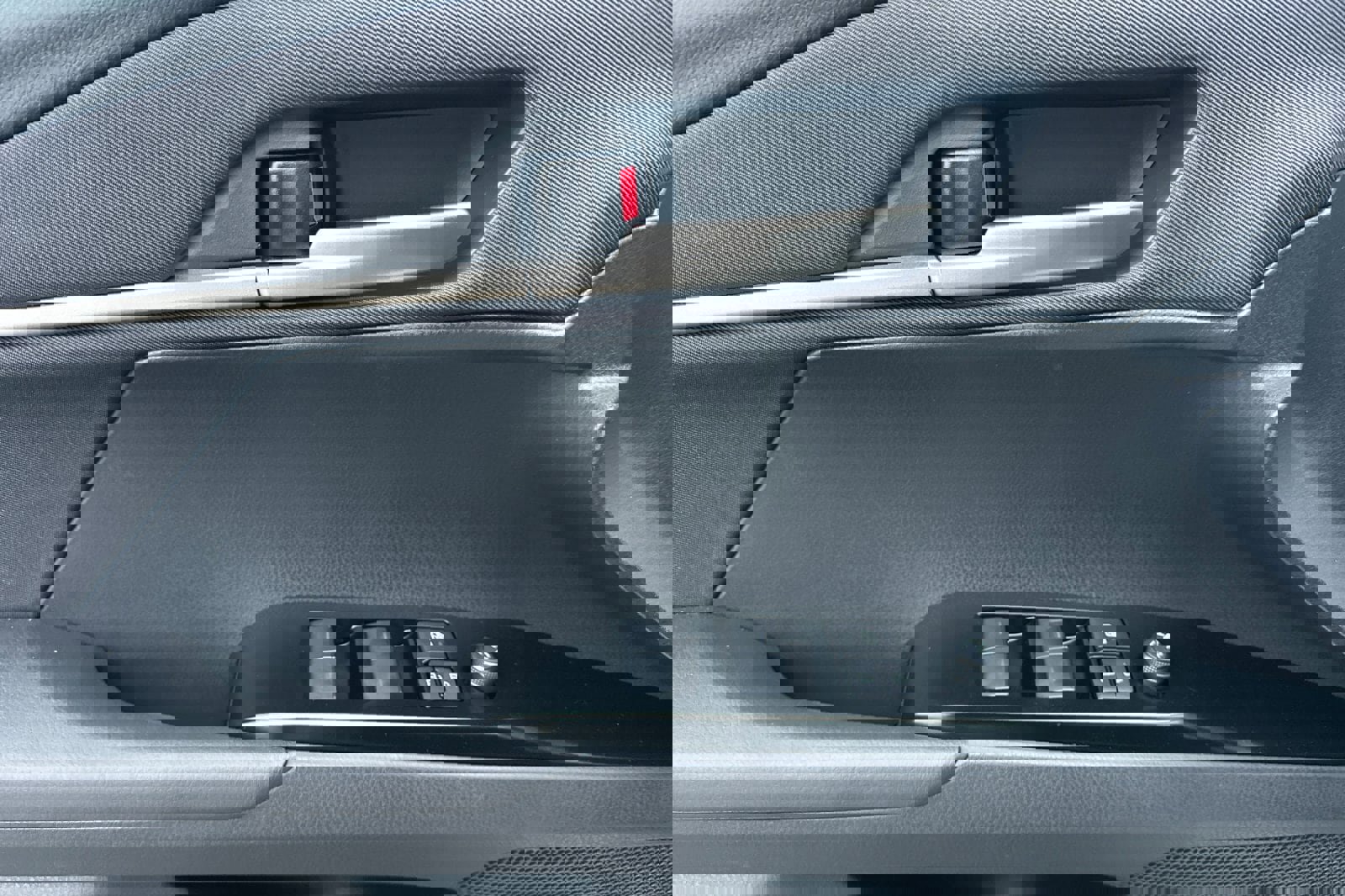 Used 2026 Toyota Camry LE image 11