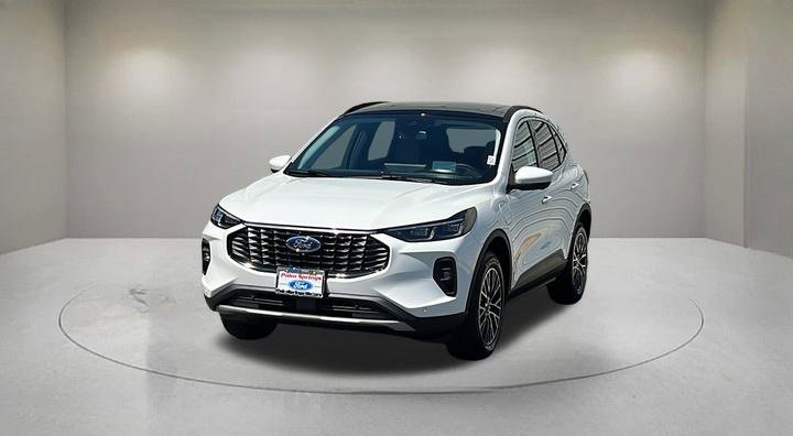 New 2025 Ford Escape SE w/ PHEV Premium Package image 3