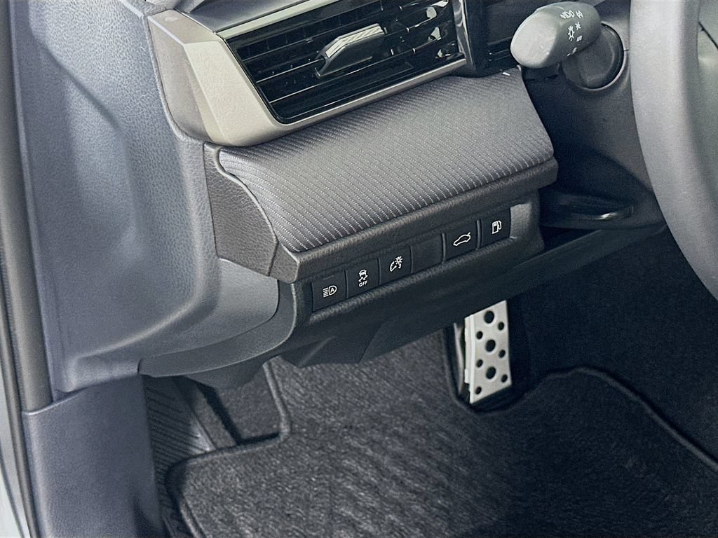 Certified 2026 Toyota Camry SE w/ Multimedia Upgrade Package FWD image 10