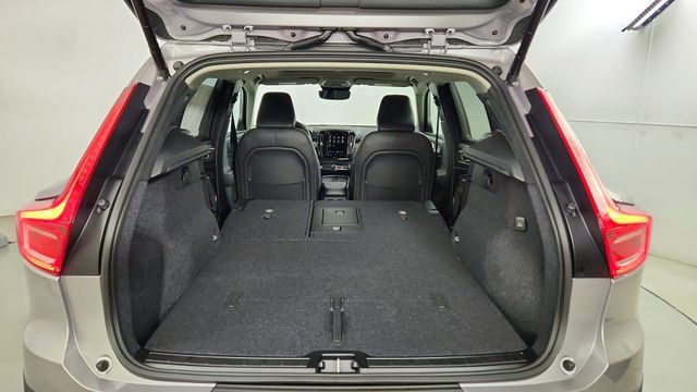New 2026 Volvo XC40 B5 Ultra w/ Climate Package AWD/4WD image 42