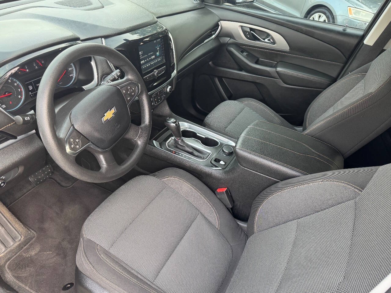 Used 2019 Chevrolet Traverse LS FWD image 12