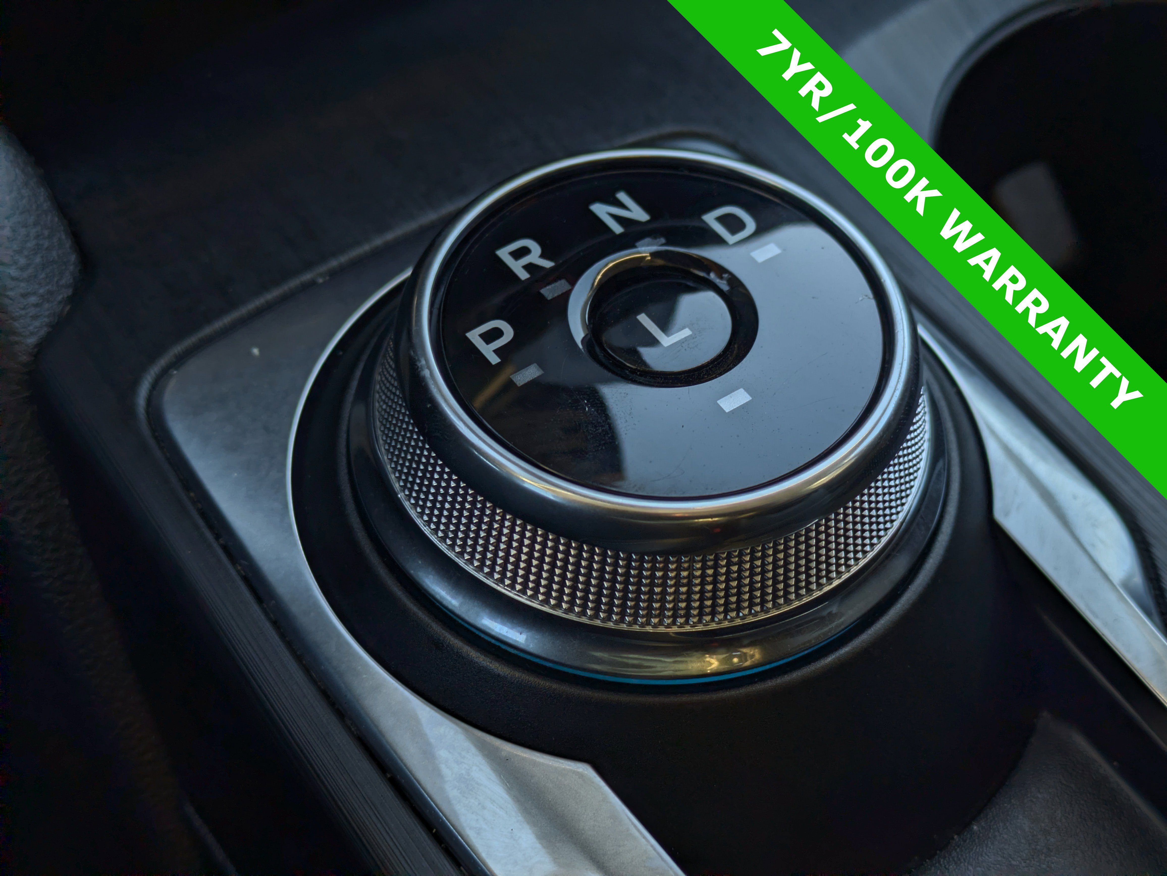 Certified 2025 Ford Escape PHEV image 33