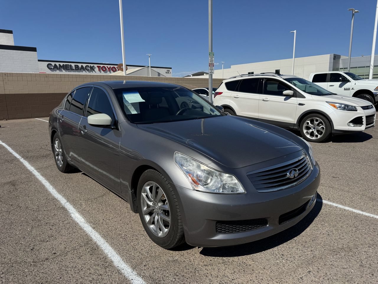 Used 2009 INFINITI G37 Journey RWD image 2