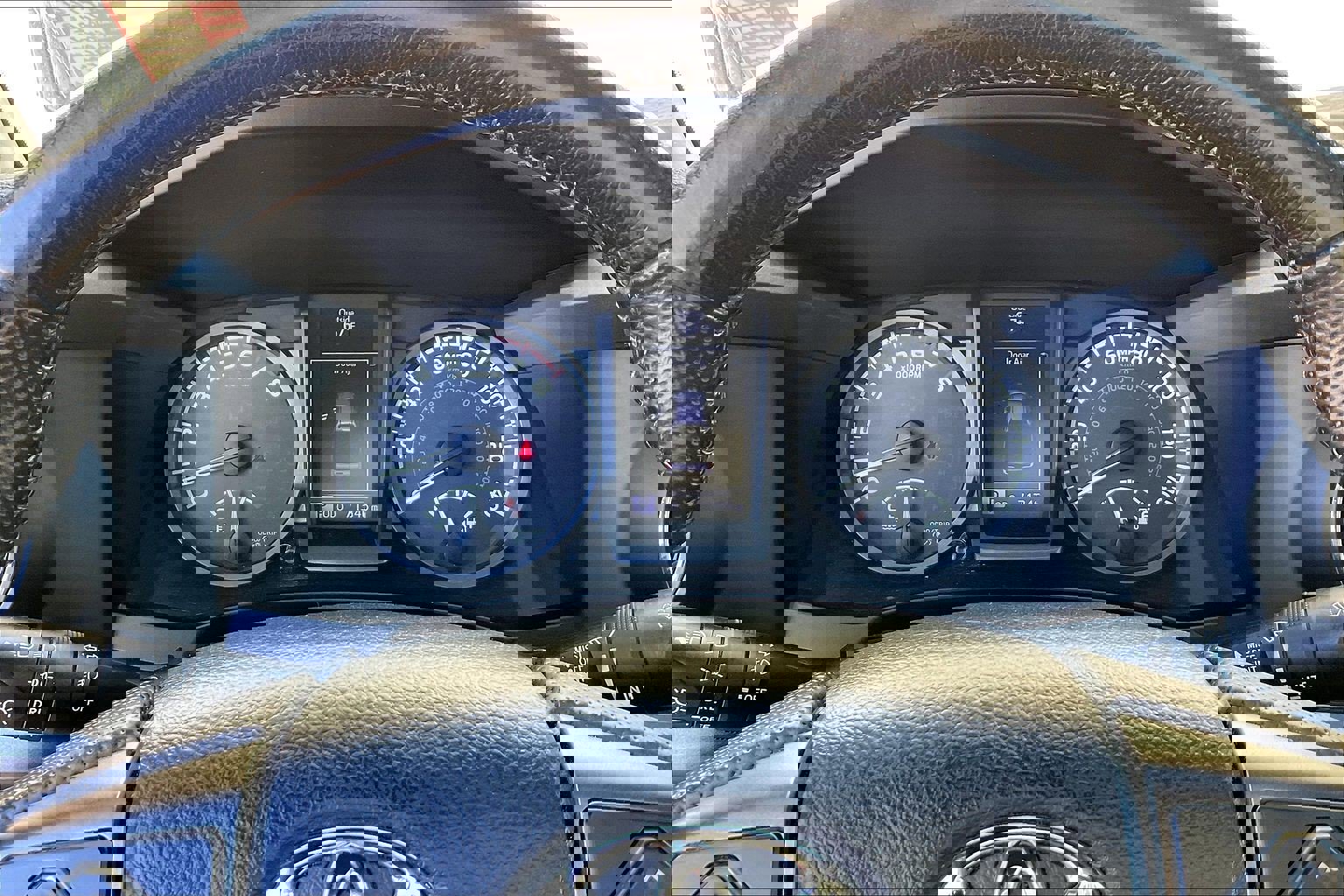 Used 2019 Toyota Tacoma TRD Off-Road w/ Technology Package image 20