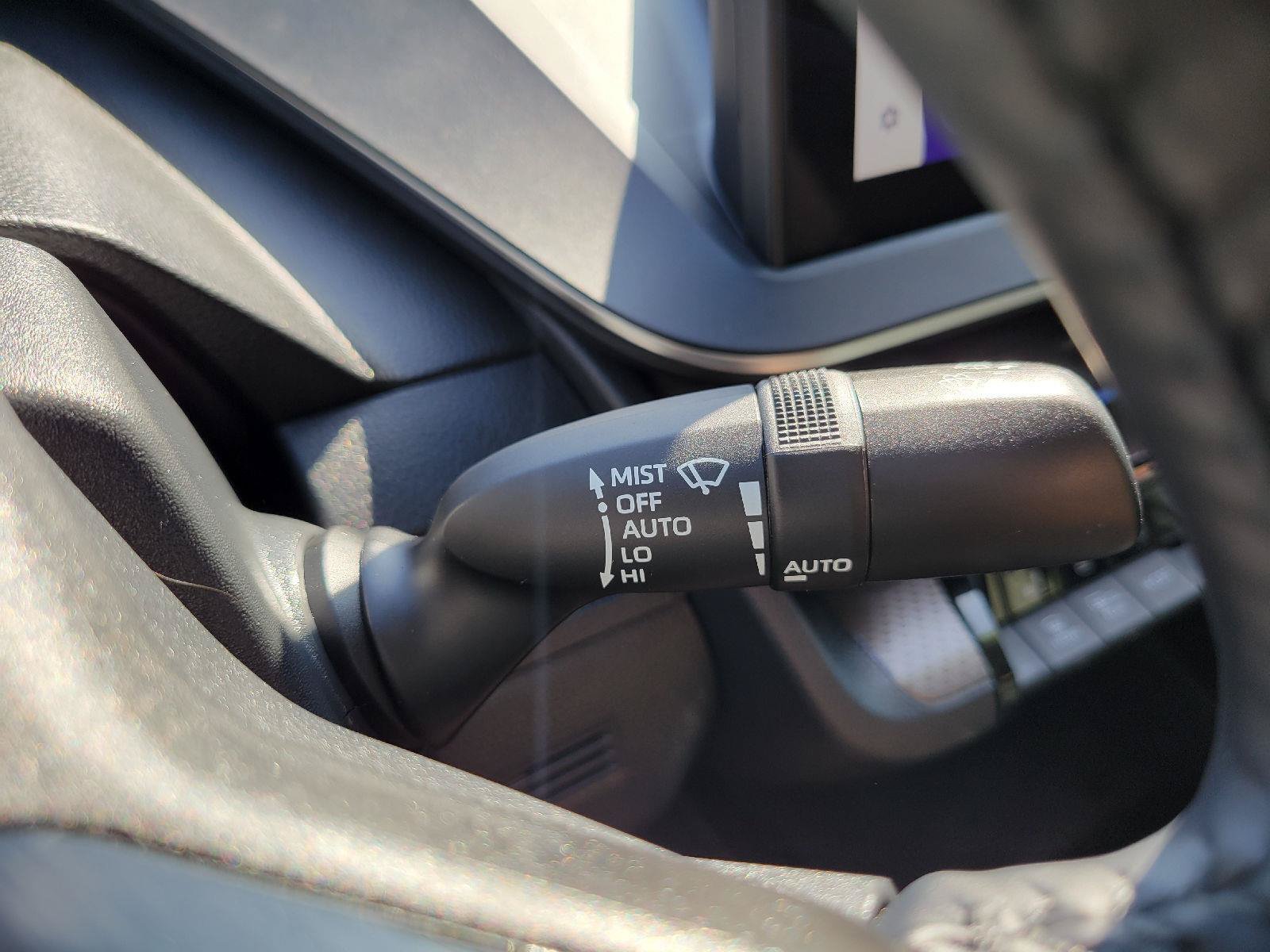 Used 2024 Toyota Prius Limited w/ Limited Premium Package FWD image 17