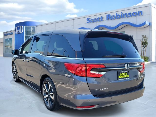 Certified 2023 Honda Odyssey Touring image 3