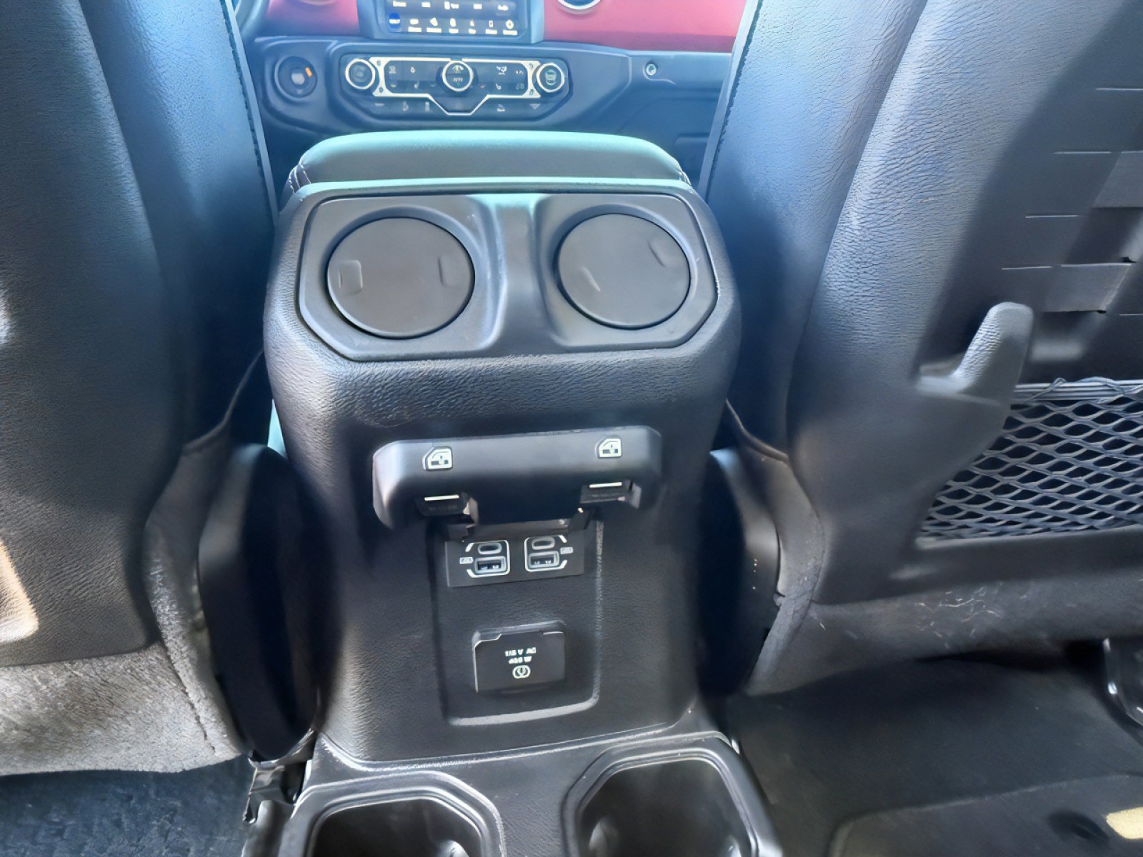 Used 2023 Jeep Gladiator Rubicon w/ Cold Weather Group image 15