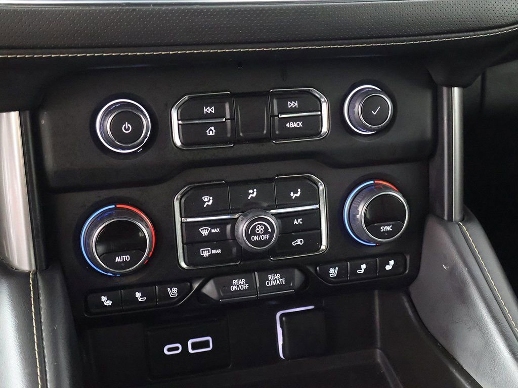 Used 2023 Chevrolet Suburban Premier AWD/4WD image 49