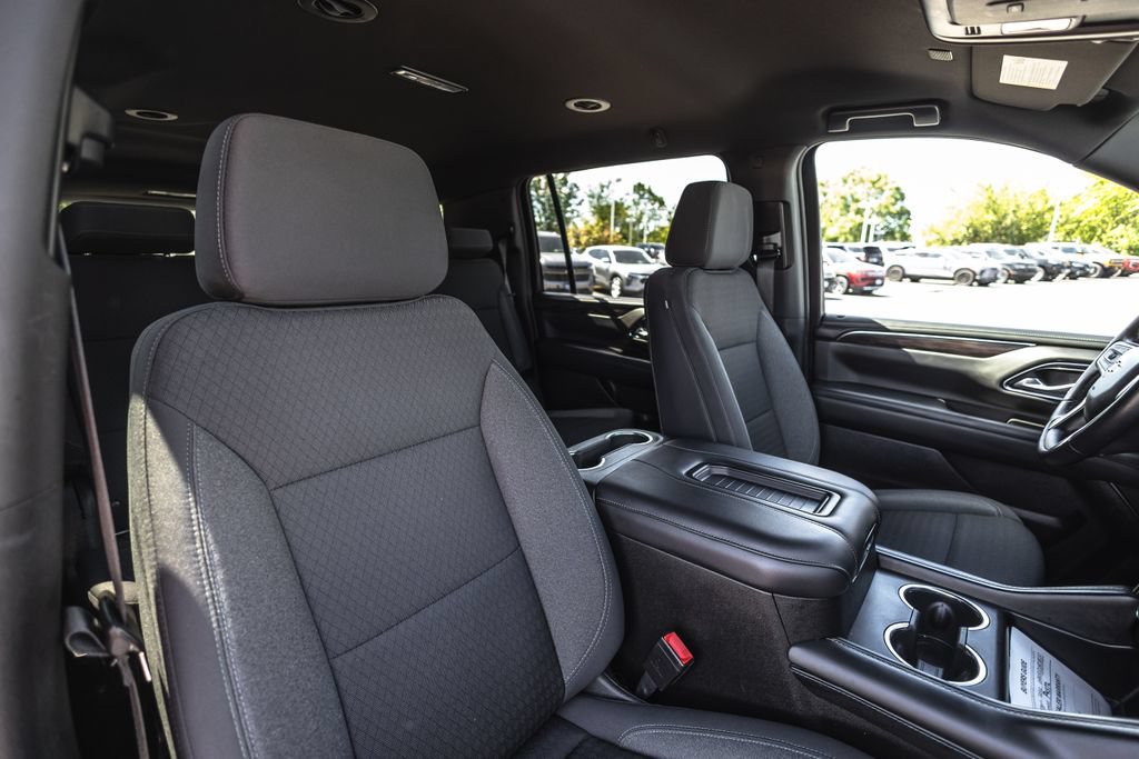 Used 2022 Chevrolet Suburban LS AWD/4WD image 28