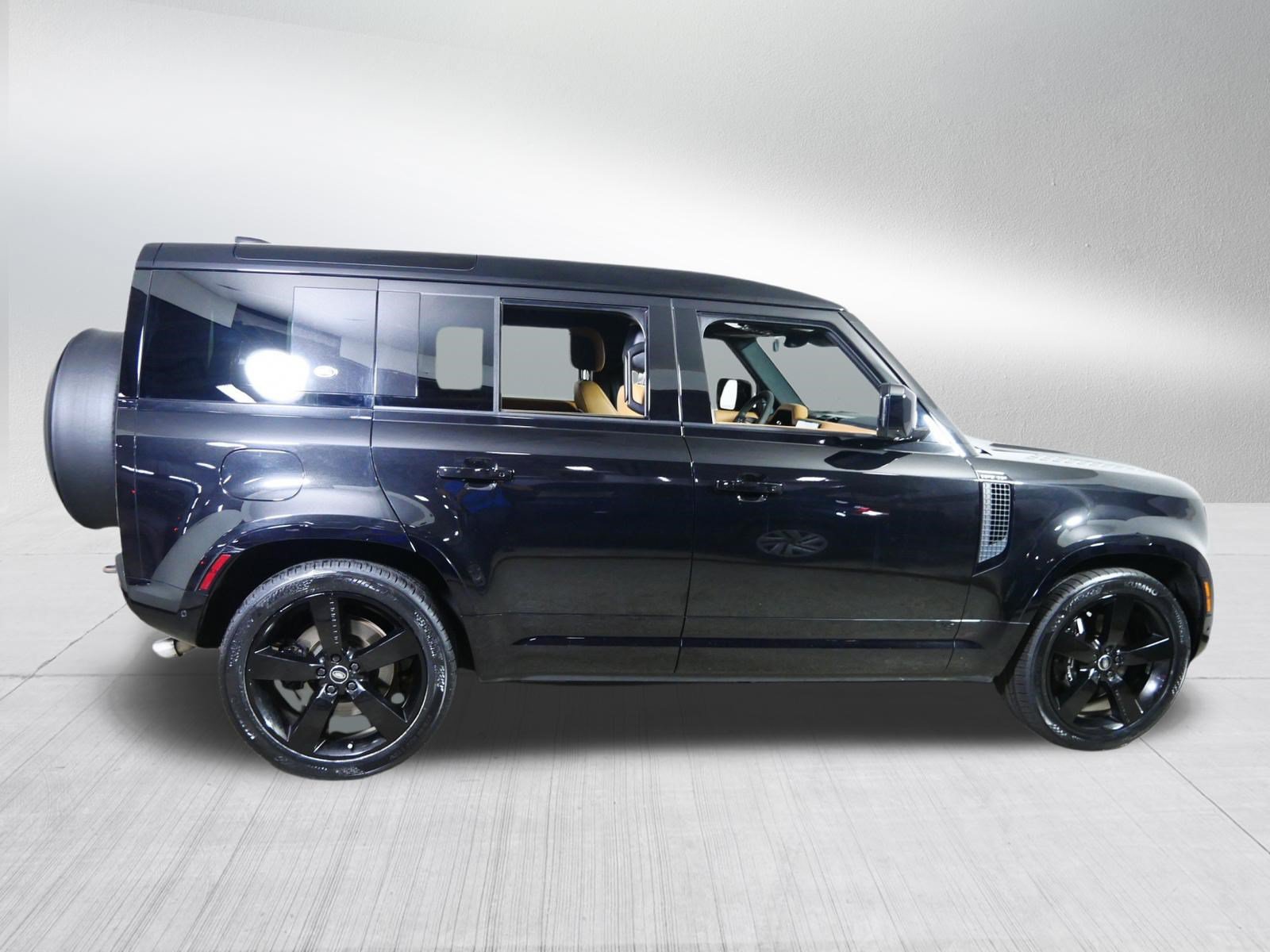 Used 2023 Land Rover Defender 110 V8 AWD/4WD image 8