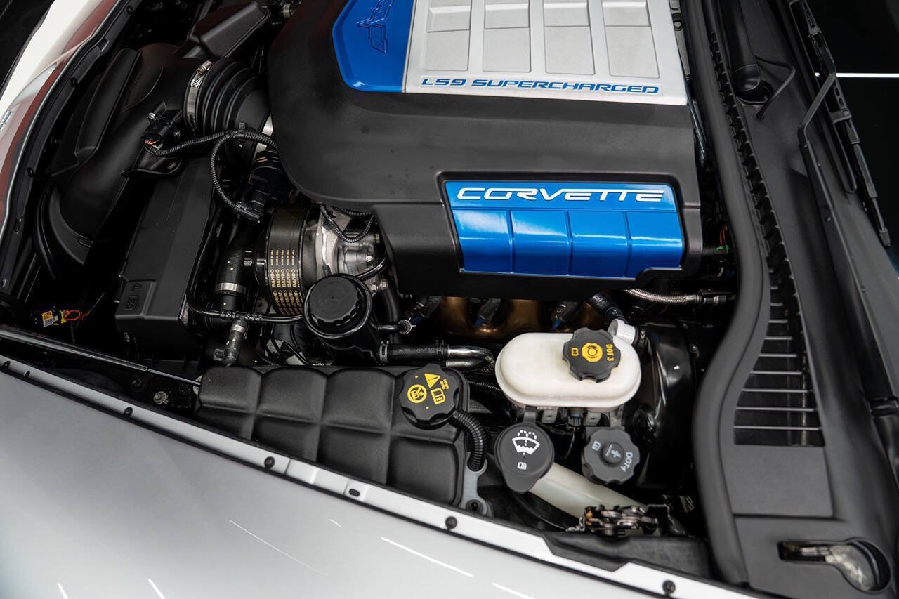 Used 2013 Chevrolet Corvette ZR1 w/ Battery Protection Package RWD image 11