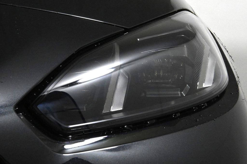 Used 2025 BMW M235i xDrive w/ Premium Package image 11