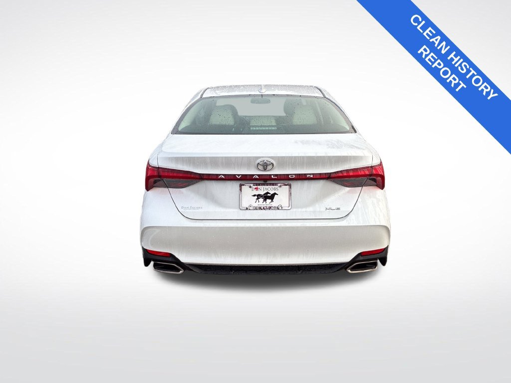 Used 2019 Toyota Avalon XLE w/ Moonroof Package FWD image 5