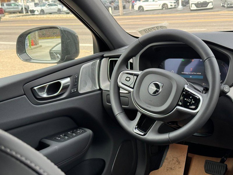 New 2026 Volvo XC60 B5 Ultra w/ Climate Package image 7