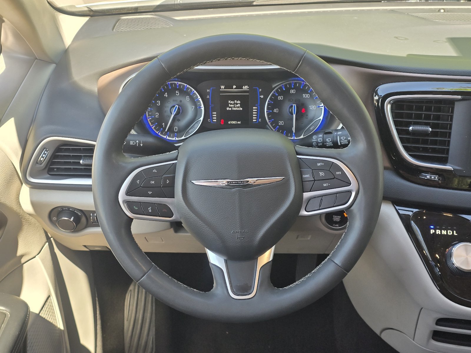 Used 2022 Chrysler Voyager LX FWD image 15