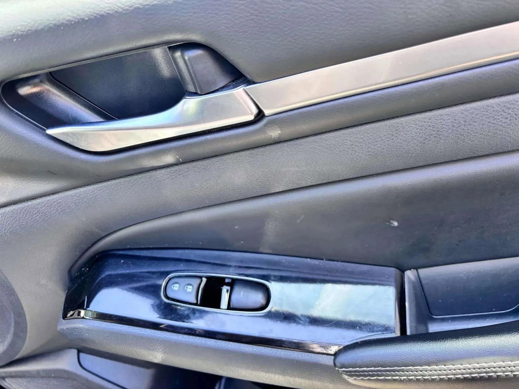 Used 2023 Nissan Altima 2.5 SV image 8