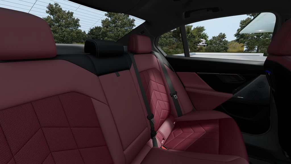 Used 2026 BMW 530i w/ Premium Package RWD image 12