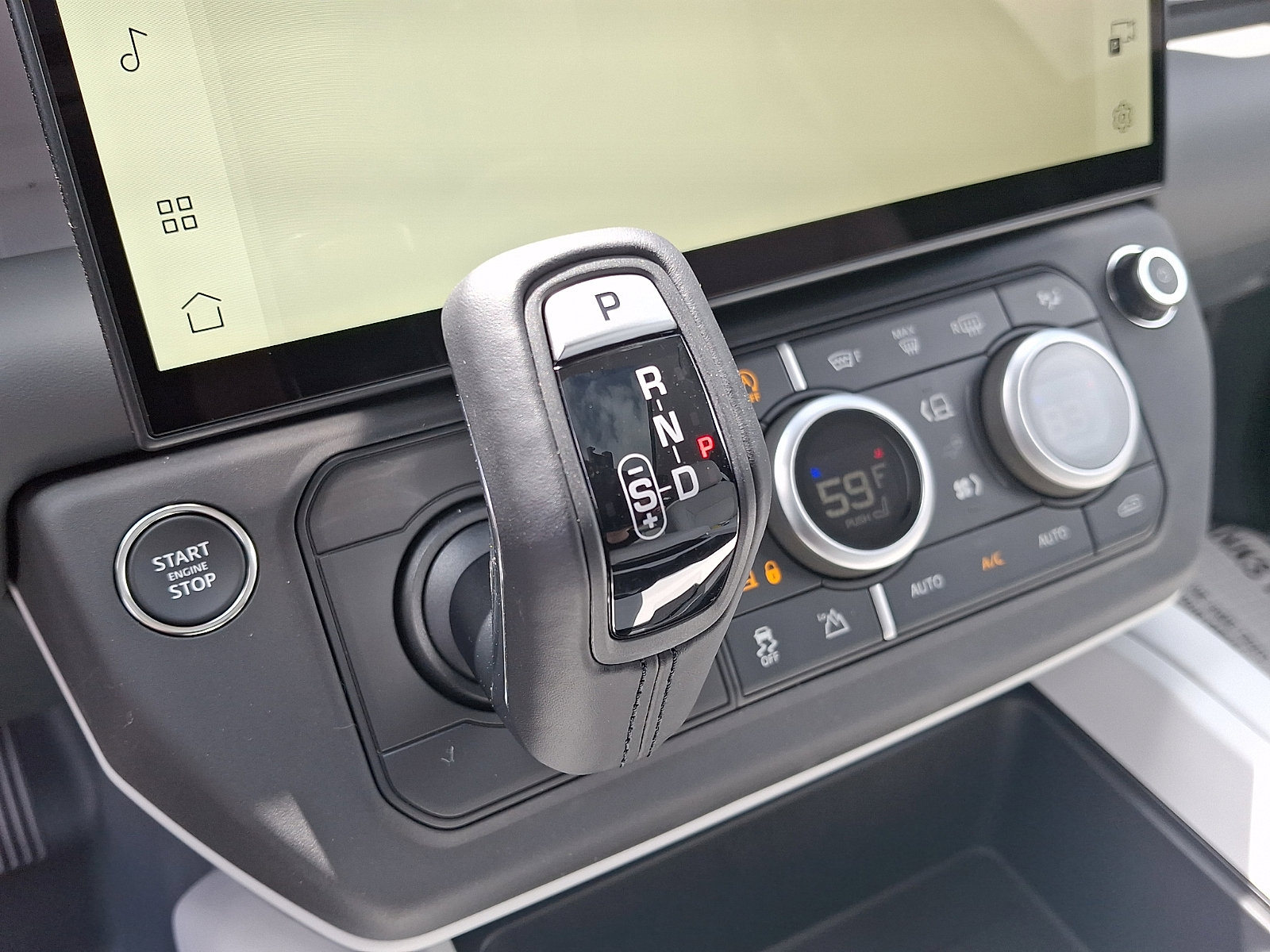 New 2026 Land Rover Defender 110 X-Dynamic SE image 13