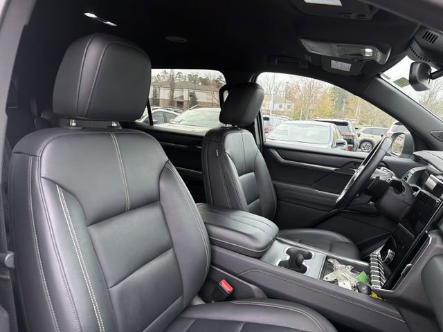 Used 2024 GMC Acadia Elevation image 20