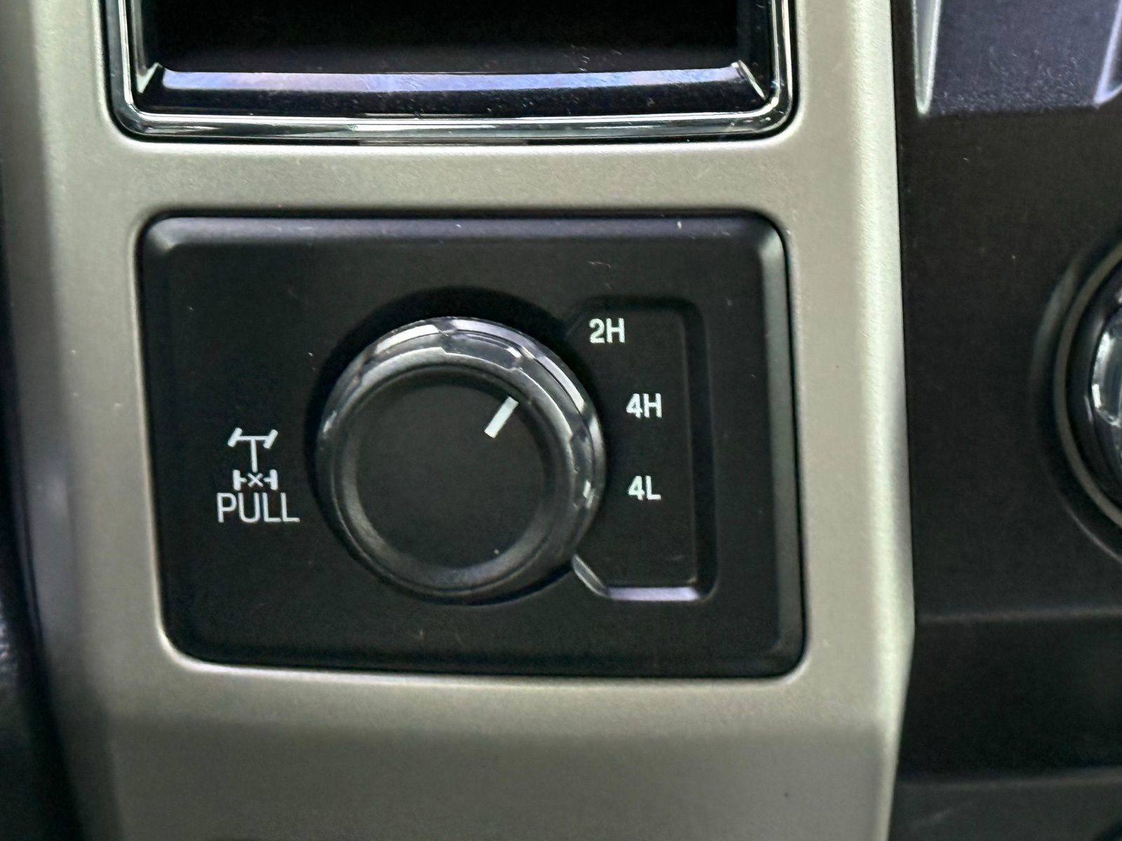 Used 2019 Ford F250 Lariat w/ Lariat Ultimate Package image 19