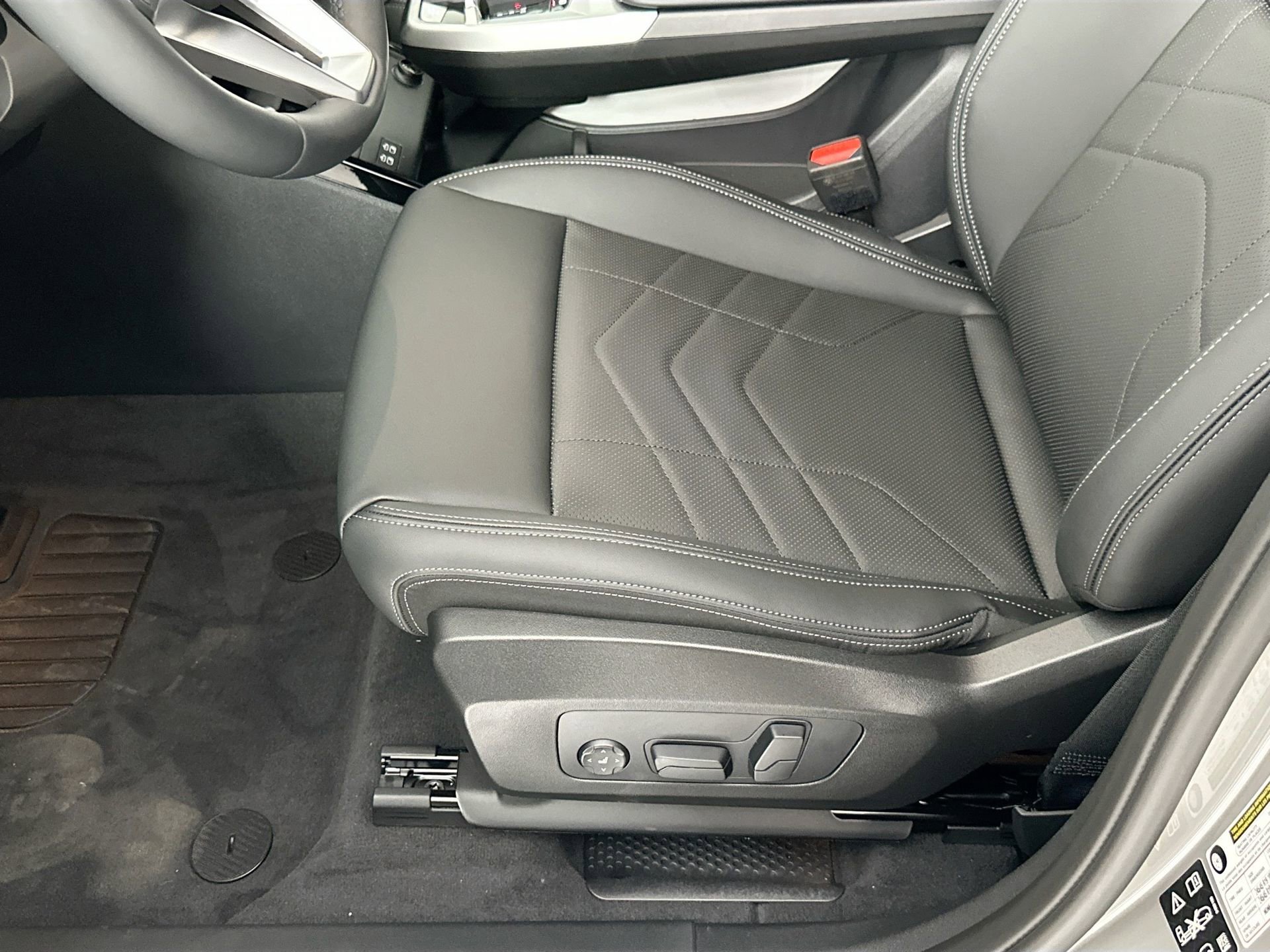 New 2026 BMW X1 xDrive28i w/ Technology Package image 19