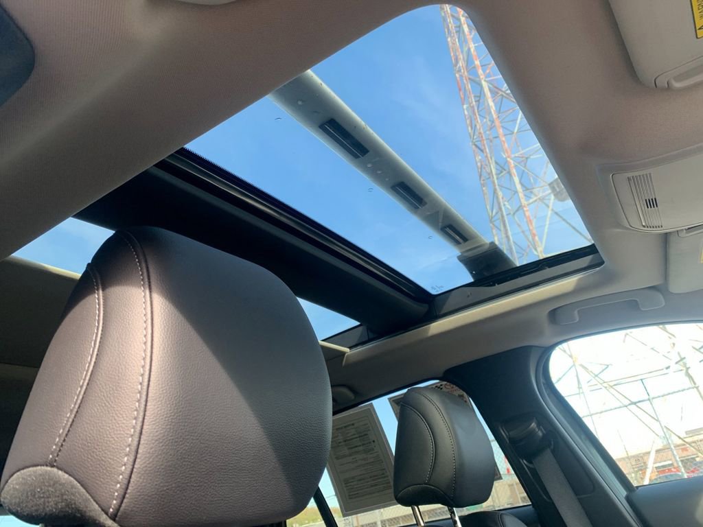 Used 2024 MAZDA CX-50 AWD 2.5 S w/ Premium Plus Pkg image 19