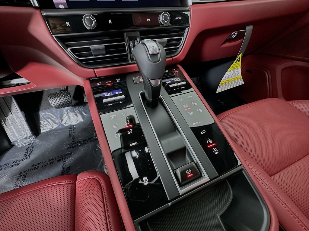 New 2026 Porsche Macan S AWD/4WD image 19
