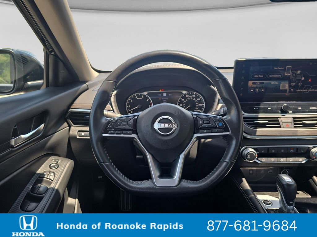 Used 2024 Nissan Altima 2.5 SV w/ SV Premium Package FWD image 13