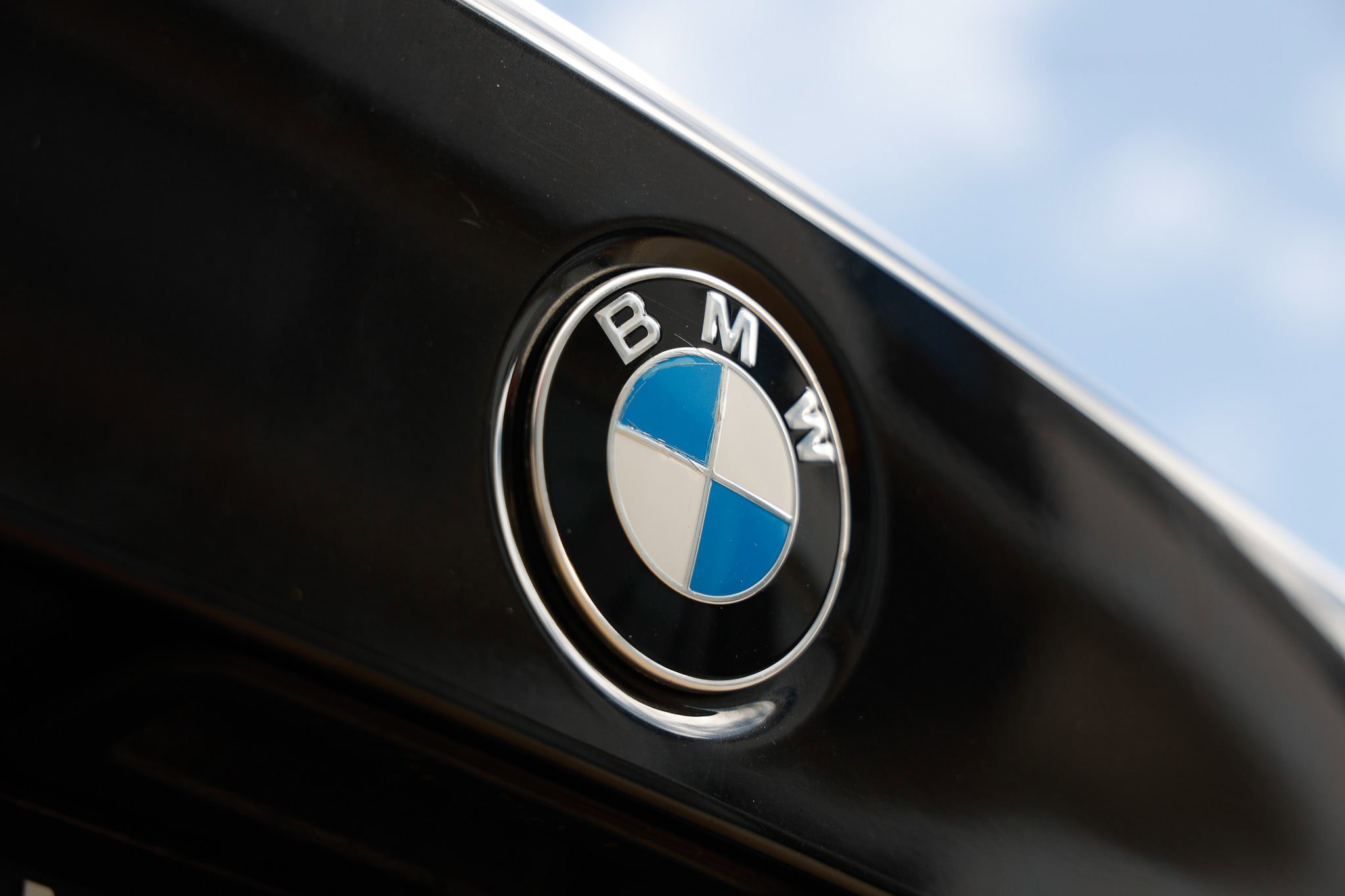 Used 2020 BMW 330i Sedan w/ M Sport Package RWD image 43